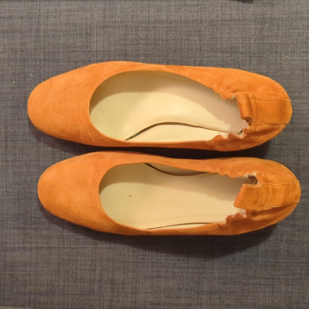Everlane Day Heel in Cognac Suede